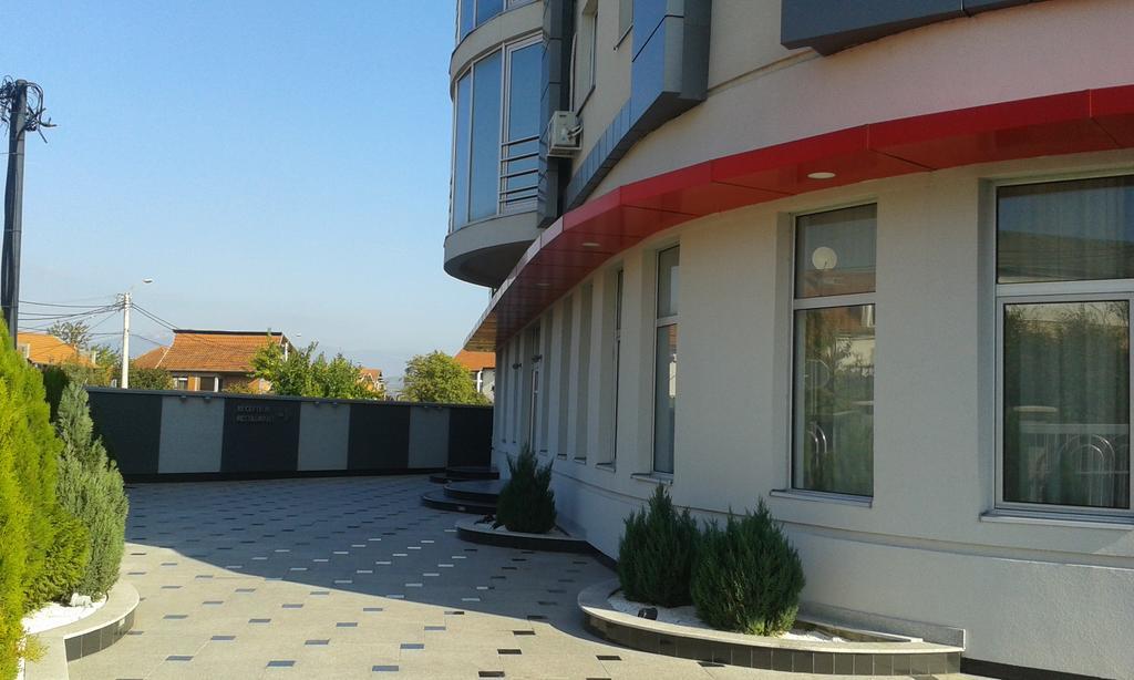 Garni Uni Elita Lux Hotel Ni 외부 사진