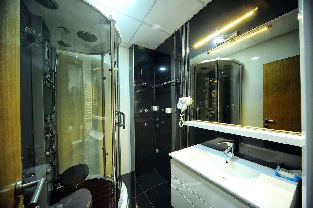 Garni Uni Elita Lux Hotel Ni 객실 사진