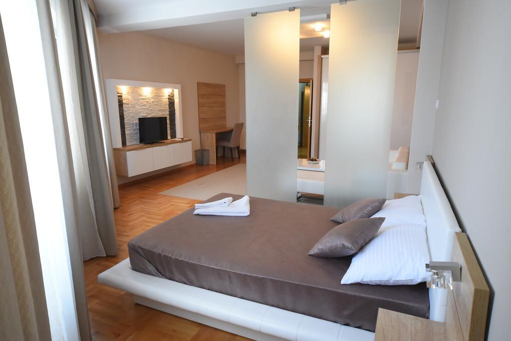 Garni Uni Elita Lux Hotel Ni 외부 사진