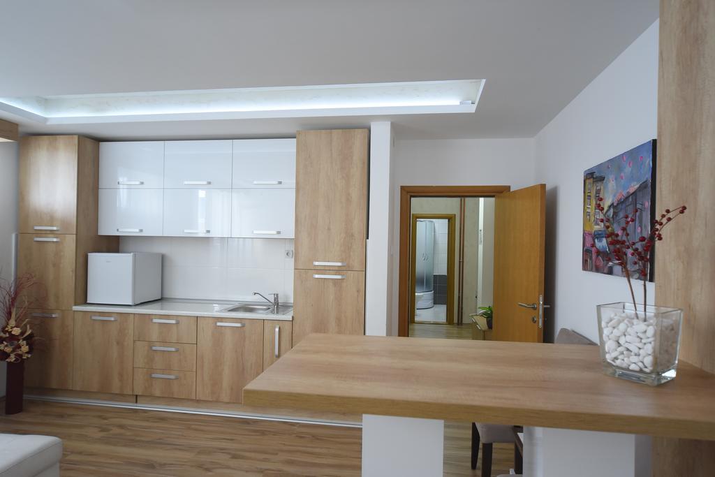 Garni Uni Elita Lux Hotel Ni 외부 사진