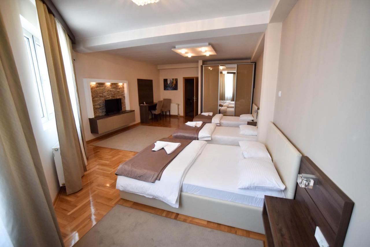 Garni Uni Elita Lux Hotel Ni 외부 사진